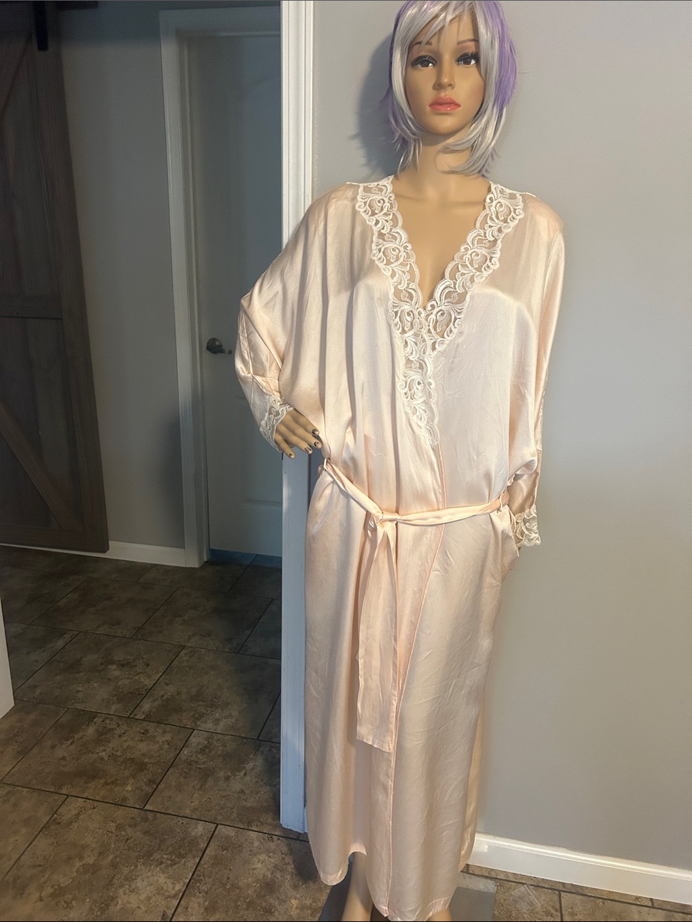 Natori Vintage 80’s Pale Blush- Champagne Silk Lace-Trim Long Robe